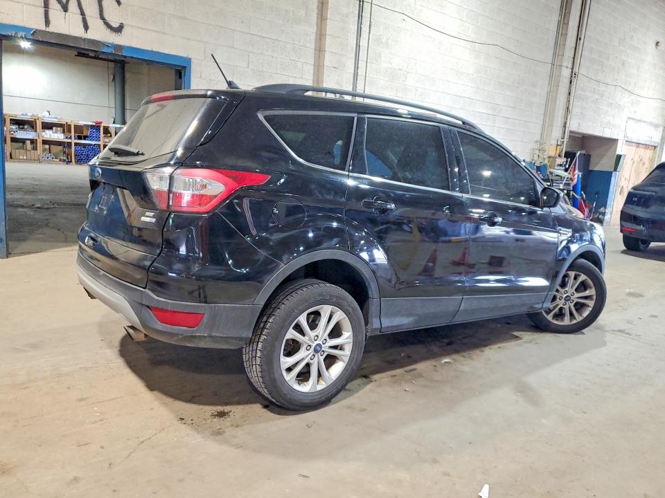 52468496 :رقم المزاد ، 1FMCU9GDXJUB39282 vin ، 2018 Ford Escape مزاد بيع