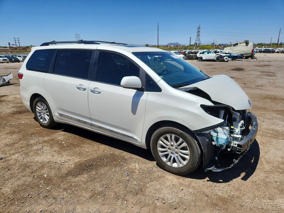 Продаж на аукціоні авто 2017 Toyota Sienna, vin: 5TDYZ3DC1HS883288, номер лоту: 54863446
