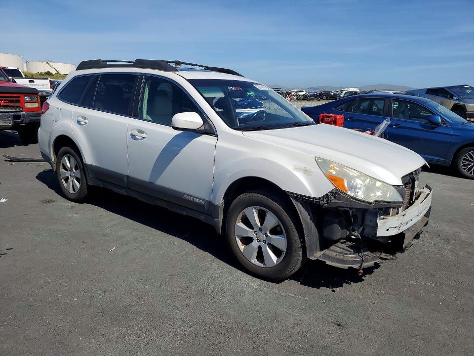 2011 Subaru Outback მანქანა იყიდება აუქციონზე, vin: 4S4BRBKC6B3404256, აუქციონის ნომერი: 52845156