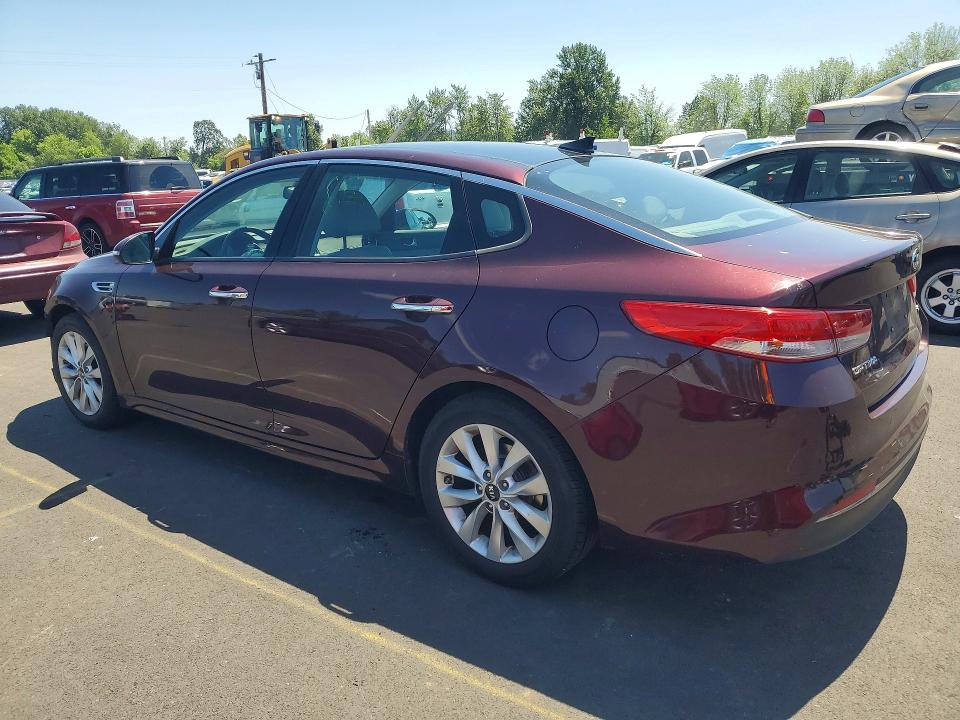 2017 Kia Optima მანქანა იყიდება აუქციონზე, vin: 5XXGU4L3XHG150143, აუქციონის ნომერი: 54961196