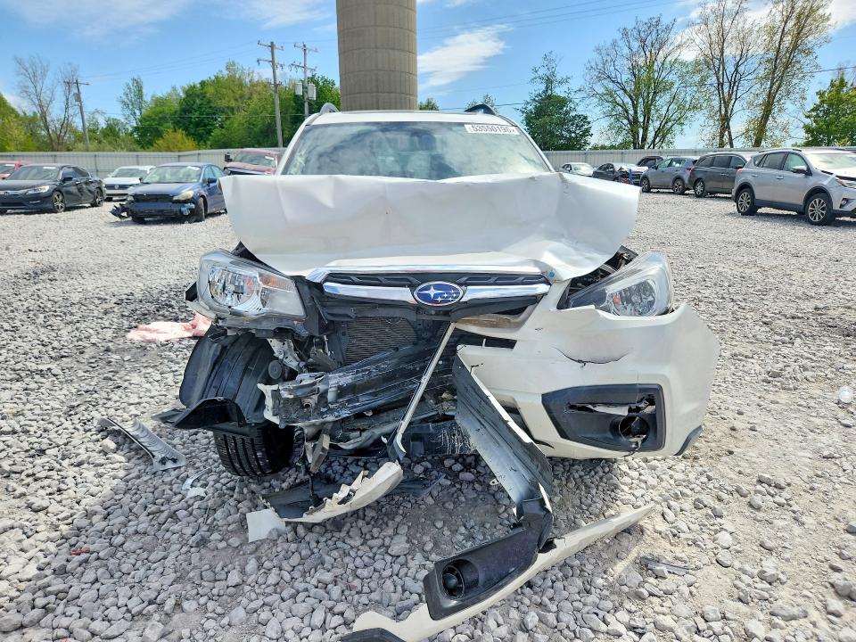 Продаж на аукціоні авто 2018 Subaru Forester, vin: JF2SJAECXJH584135, номер лоту: 53550196