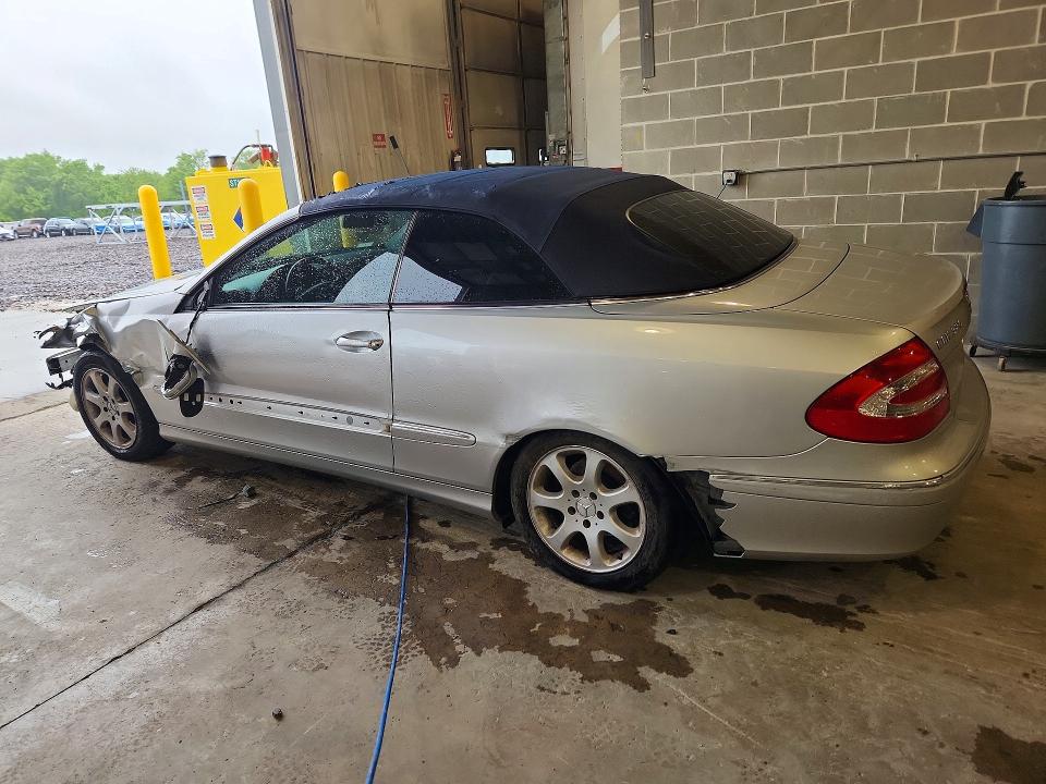 52123966 :رقم المزاد ، WDBTK65GX4T030948 vin ، 2004 Mercedes-benz Clk مزاد بيع
