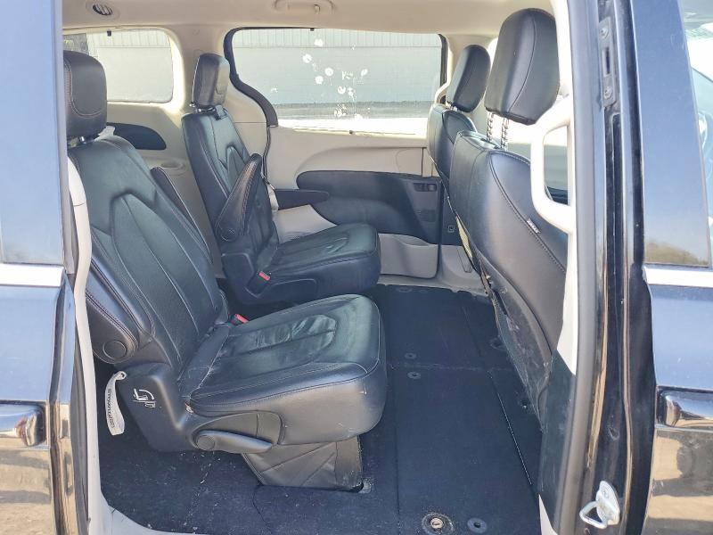 52310266 :رقم المزاد ، 2C4RC1BG2JR120727 vin ، 2018 Chrysler Pacifica مزاد بيع