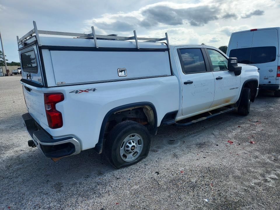 52038936 :رقم المزاد ، 1GC4YLE70MF216838 vin ، 2021 Chevrolet Silverado مزاد بيع
