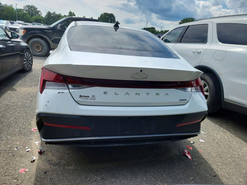2025 Hyundai Elantra Hybrid მანქანა იყიდება აუქციონზე, vin: KMHLM4DJ9SU131625, აუქციონის ნომერი: 54218256