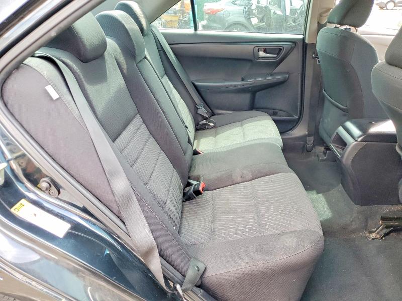 53995266 :رقم المزاد ، 4T1BF1FK5FU886982 vin ، 2015 Toyota Camry مزاد بيع