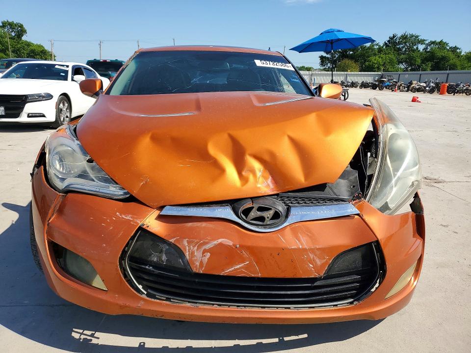 2013 Hyundai Veloster მანქანა იყიდება აუქციონზე, vin: KMHTC6AD7DU086958, აუქციონის ნომერი: 53732586