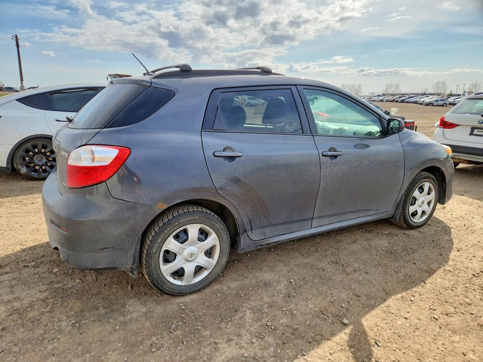 51885796 :رقم المزاد ، 2T1LE4EE7AC013670 vin ، 2010 Toyota Matrix Wagon 4wd مزاد بيع