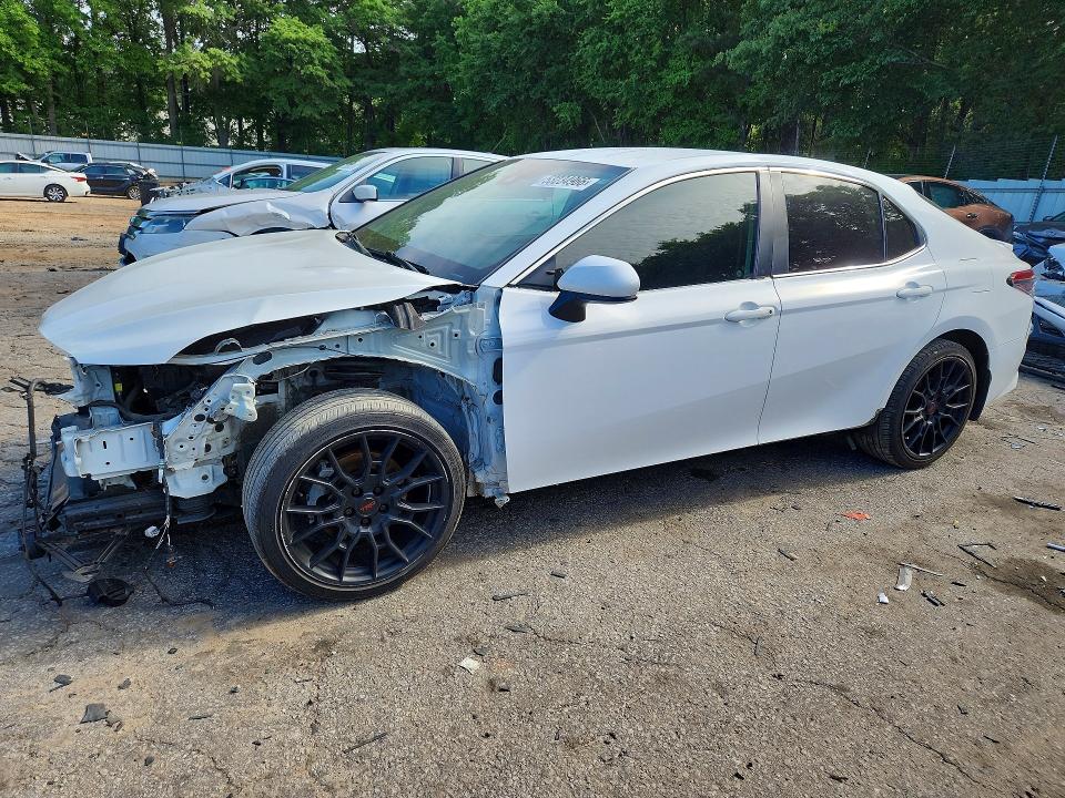 53234966 :رقم المزاد ، 4T1G11AK4MU477817 vin ، 2021 Toyota Camry مزاد بيع