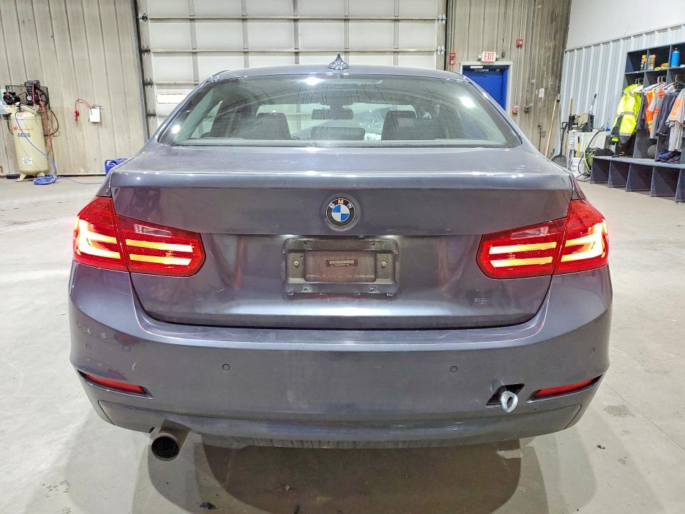 53410416 :رقم المزاد ، WBA3B3C5XFF546162 vin ، 2015 Bmw 328 مزاد بيع