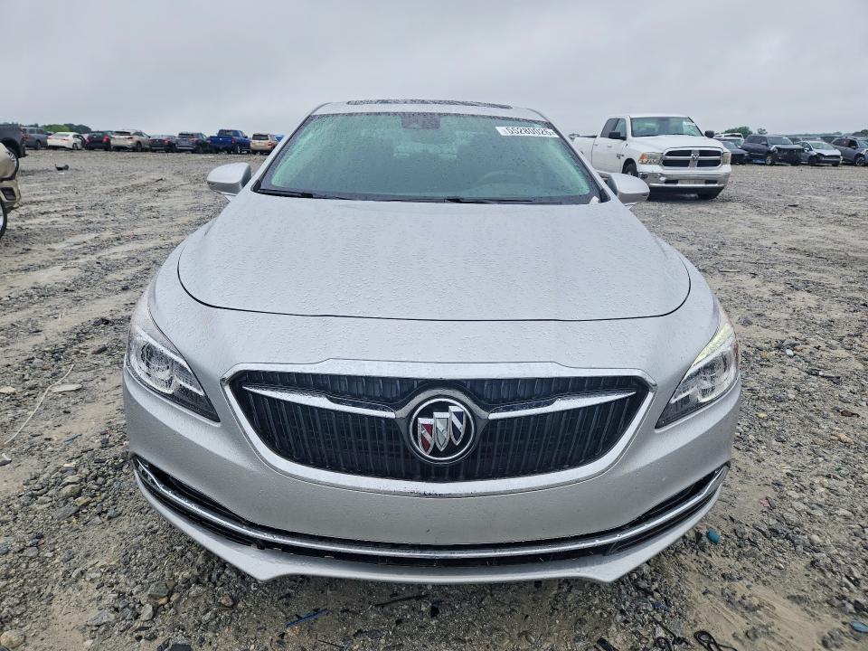 55496726 :رقم المزاد ، 1G4ZR5SS8HU125417 vin ، 2017 Buick Lacrosse مزاد بيع