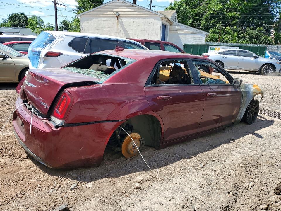 55357596 :رقم المزاد ، 2C3CCAGG7JH331057 vin ، 2018 Chrysler 300 مزاد بيع