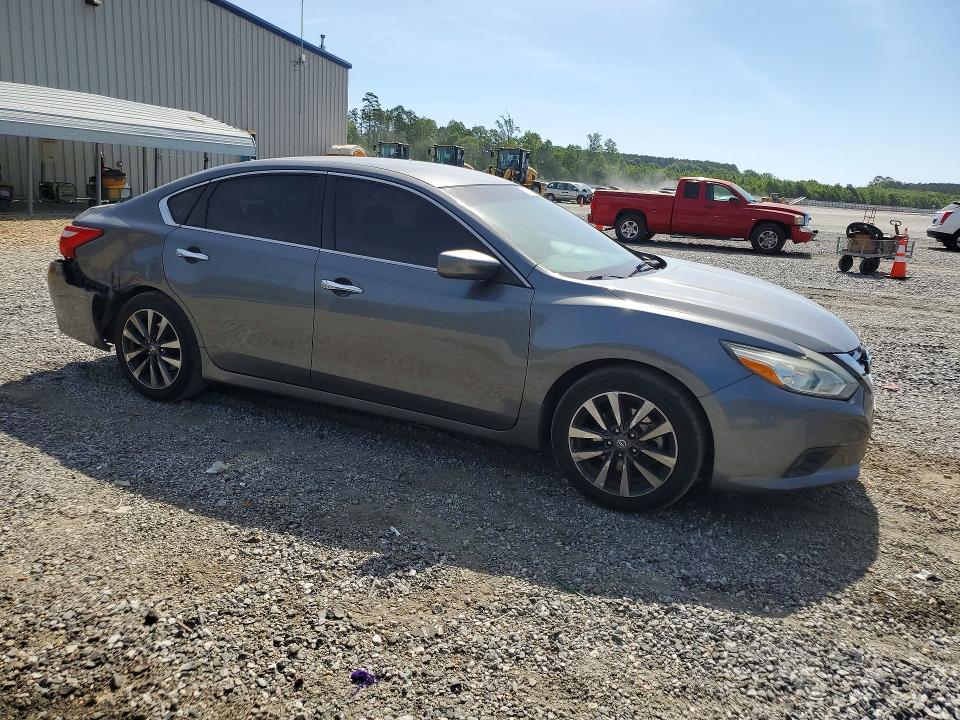 Продаж на аукціоні авто 2017 Nissan Altima, vin: 1N4AL3AP4HC259695, номер лоту: 52321316