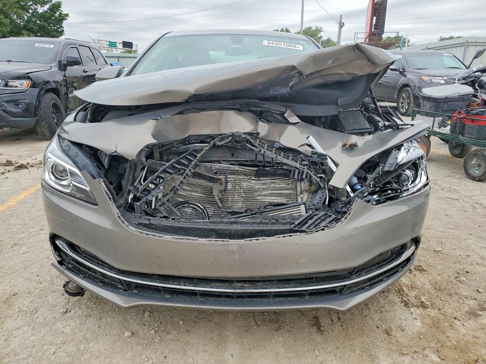 2018 Buick Lacrosse მანქანა იყიდება აუქციონზე, vin: 1G4ZN5SZ4JU118222, აუქციონის ნომერი: 54351066