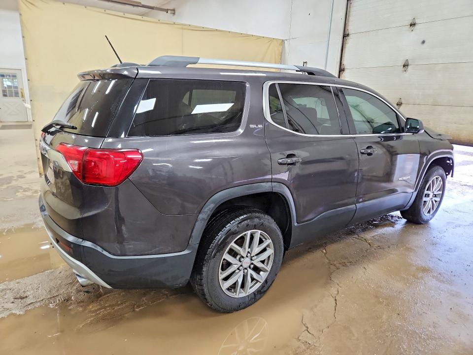 52545506 :رقم المزاد ، 1GKKNLLS0JZ141113 vin ، 2018 Gmc Acadia مزاد بيع