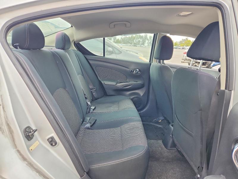 54697376 :رقم المزاد ، 3N1CN7APXGL826843 vin ، 2016 Nissan Versa مزاد بيع