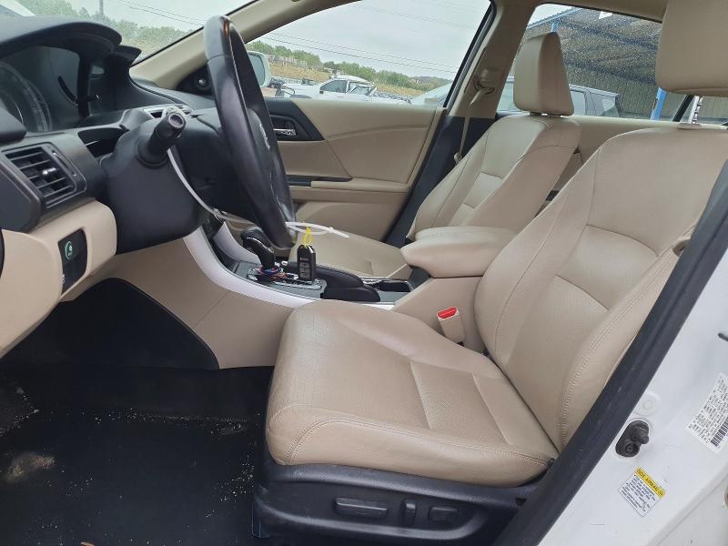 52496236 :رقم المزاد ، 1HGCR3F86FA023935 vin ، 2015 Honda Accord مزاد بيع