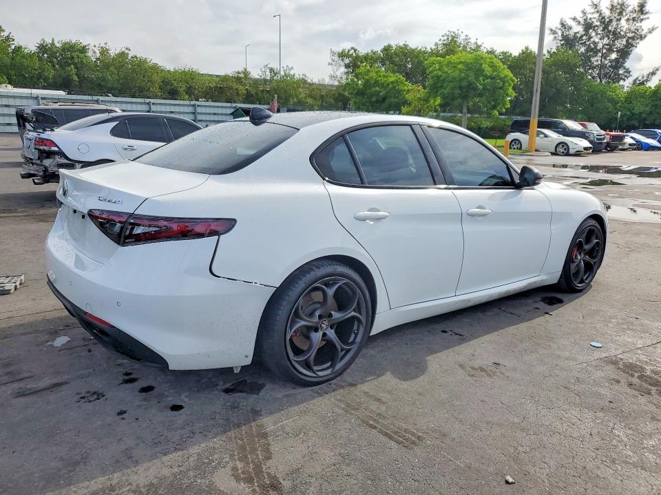 Aukcja sprzedaży 2025 Alfa Romeo Giulia, vin: ZARFAMAN1S7690124, numer aukcji: 55106456