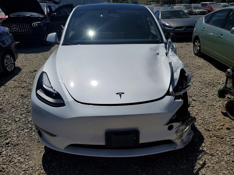 52426396 :رقم المزاد ، 7SAYGDEE0PF632389 vin ، 2023 Tesla Model Y مزاد بيع