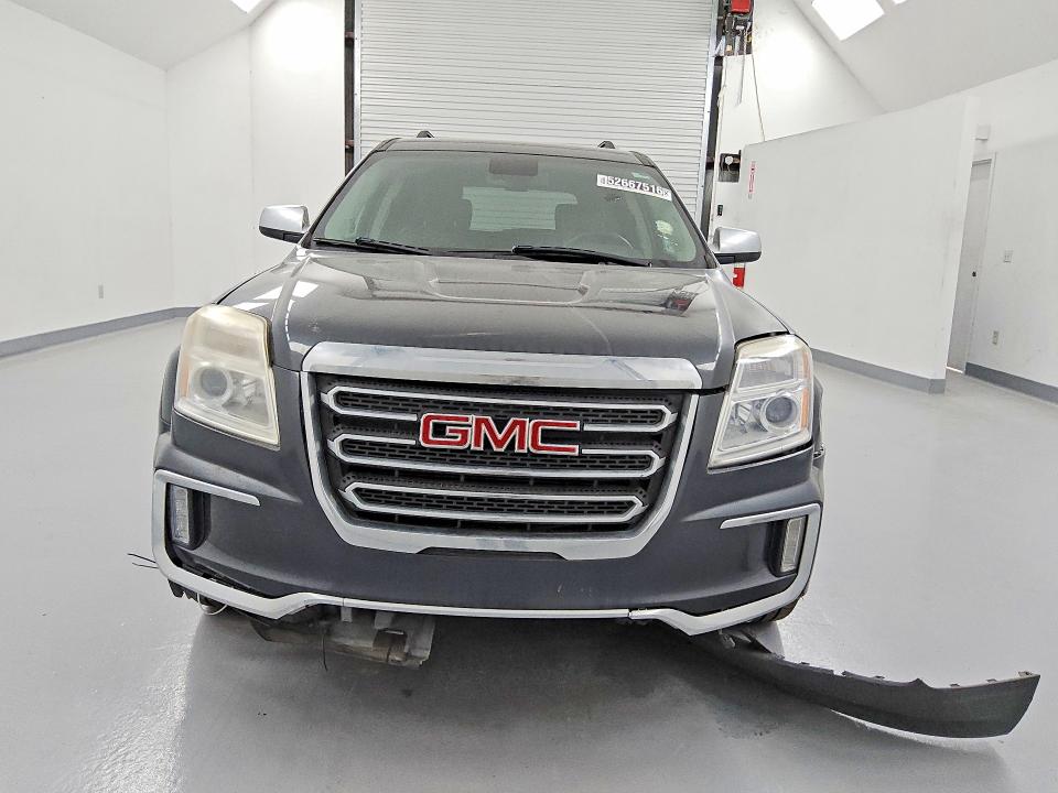 52667516 :رقم المزاد ، 2GKFLUEK8H6328826 vin ، 2017 Gmc Terrain مزاد بيع
