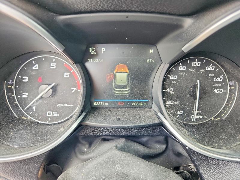 Продаж на аукціоні авто 2018 Alfa Romeo Stelvio, vin: ZASFAKAN0J7C05198, номер лоту: 51625036
