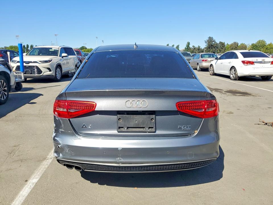 Продажа на аукционе авто 2014 Audi A4, vin: WAUFFAFL9EA089131, номер лота: 52815916