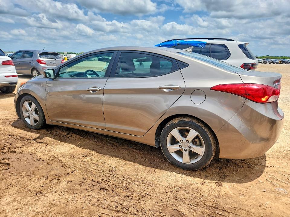 2013 Hyundai Elantra მანქანა იყიდება აუქციონზე, vin: 5NPDH4AE6DH323120, აუქციონის ნომერი: 54864356