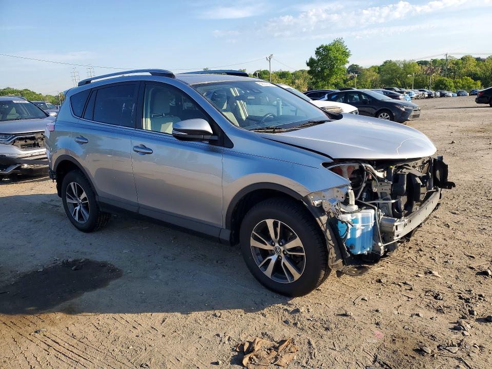 Продажа на аукционе авто 2018 Toyota Rav4, vin: JTMRFREV1JJ188134, номер лота: 52037556