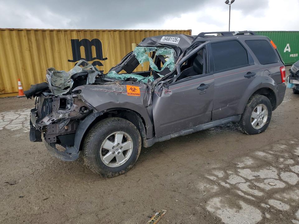 2011 Ford Escape მანქანა იყიდება აუქციონზე, vin: 1FMCU9DG2BKB92179, აუქციონის ნომერი: 54681126