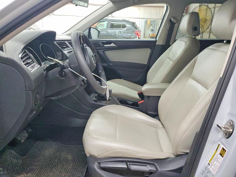 2018 Volkswagen Tiguan მანქანა იყიდება აუქციონზე, vin: 3VV1B7AX9JM035140, აუქციონის ნომერი: 49571686