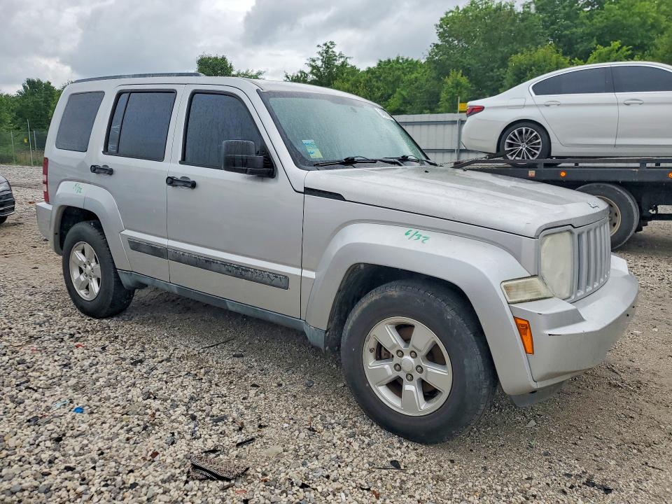 54809206 :رقم المزاد ، 1J4PP2GK3BW509698 vin ، 2011 Jeep Liberty مزاد بيع