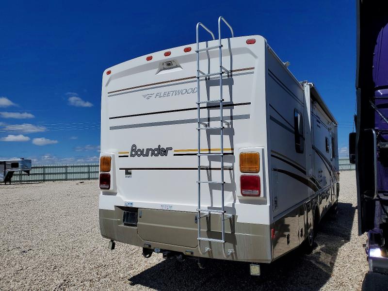 2005 Workhorse Custom Chassis Recreational Vehicle (rv) მანქანა იყიდება აუქციონზე, vin: 5B4MP67G243392265, აუქციონის ნომერი: 51911876