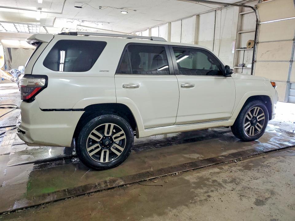 52165556 :رقم المزاد ، JTEBU5JR1H5420223 vin ، 2017 Toyota 4runner مزاد بيع