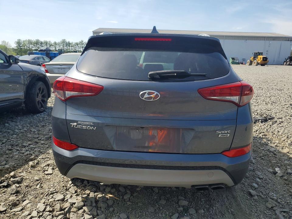 52355836 :رقم المزاد ، KM8J3CAL0JU770615 vin ، 2018 Hyundai Tucson مزاد بيع