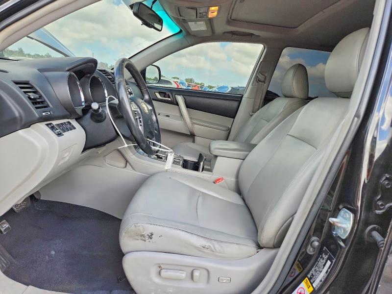 54944216 :رقم المزاد ، 5TDZK3EH4DS097854 vin ، 2013 Toyota Highlander مزاد بيع