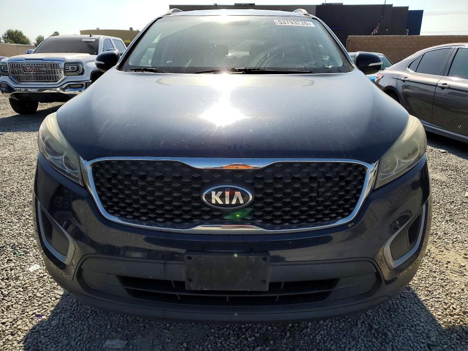 53793236 :رقم المزاد ، 5XYPG4A56JG360932 vin ، 2018 Kia Sorento مزاد بيع