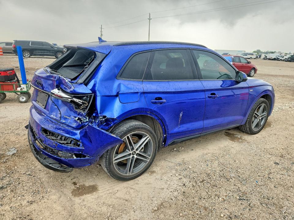 51472086 :رقم المزاد ، WA1F2AFY0P2102835 vin ، 2023 Audi Q5 E مزاد بيع