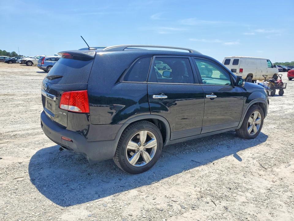 52249996 :رقم المزاد ، 5XYKU4A26DG421225 vin ، 2013 Kia Sorento مزاد بيع