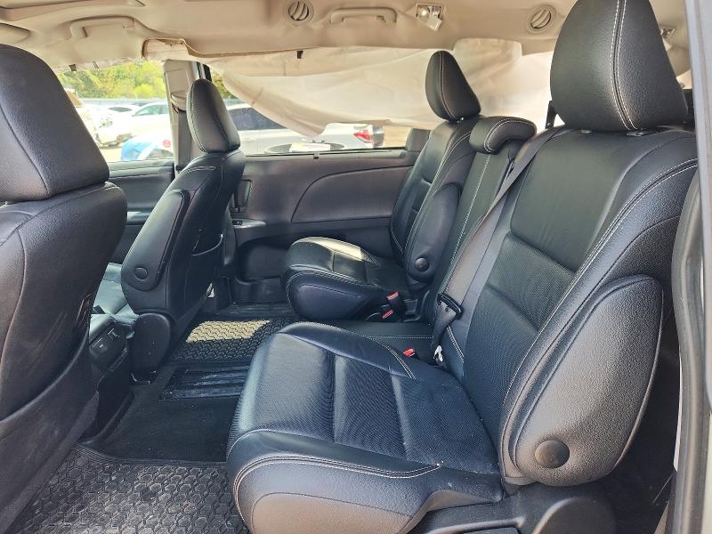 49602576 :رقم المزاد ، 5TDXK3DC1GS749380 vin ، 2016 Toyota Sienna مزاد بيع