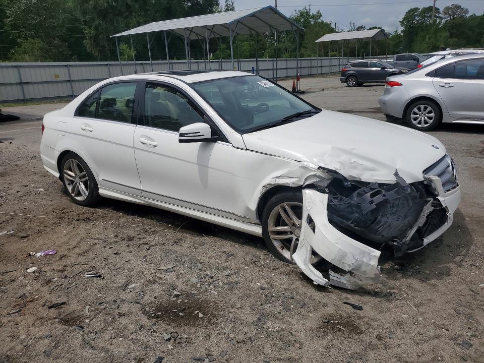 54808196 :رقم المزاد ، WDDGF4HB5DR297106 vin ، 2013 Mercedes-benz C مزاد بيع