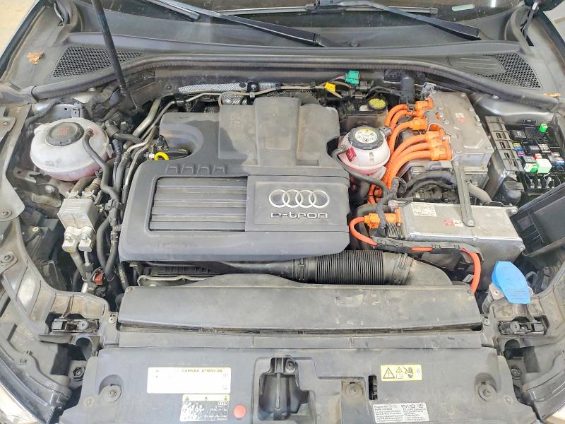 54294506 :رقم المزاد ، WAUUPBFF9JA092285 vin ، 2018 Audi A3 مزاد بيع
