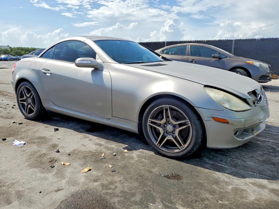 54965146 :رقم المزاد ، WDBWK56F16F101324 vin ، 2006 Mercedes-benz Slk مزاد بيع