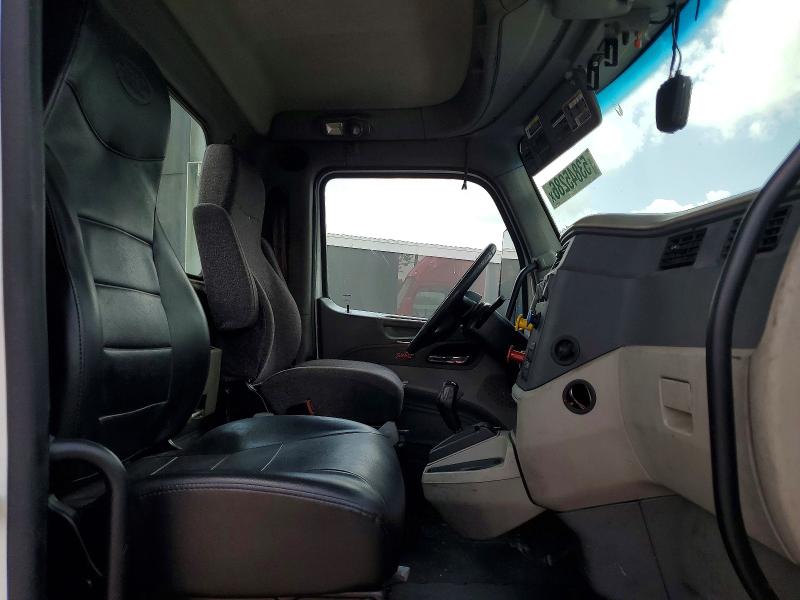 Продаж на аукціоні авто 2018 Peterbilt 579, vin: 1XPBA48X0JD477888, номер лоту: 53845286