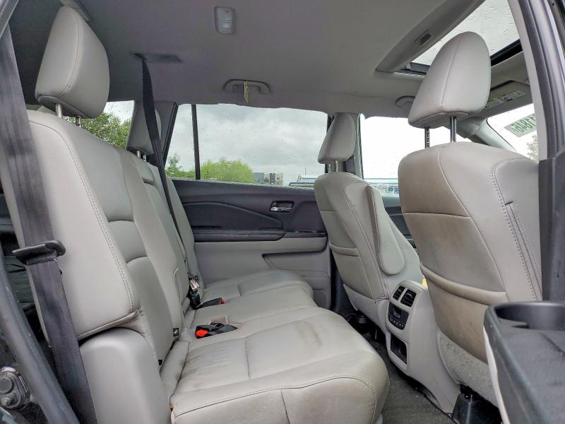 Продаж на аукціоні авто 2016 Honda Pilot, vin: 5FNYF6H70GB106515, номер лоту: 53611846