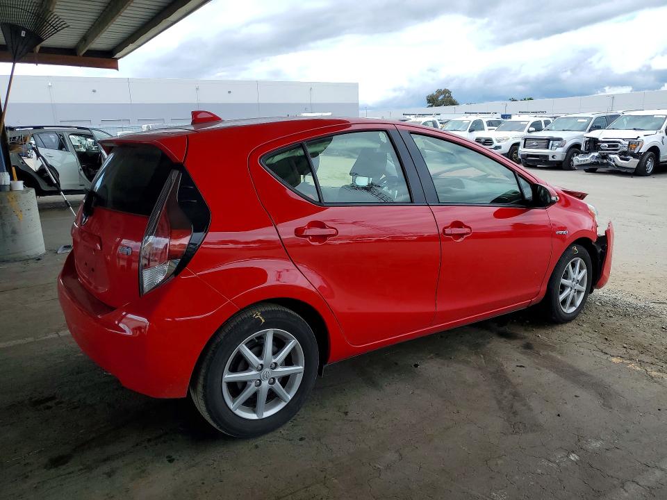 52275716 :رقم المزاد ، JTDKDTB31F1111150 vin ، 2015 Toyota Prius مزاد بيع