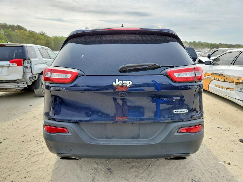 52400626 :رقم المزاد ، 1C4PJLCSXFW720390 vin ، 2015 Jeep Cherokee مزاد بيع