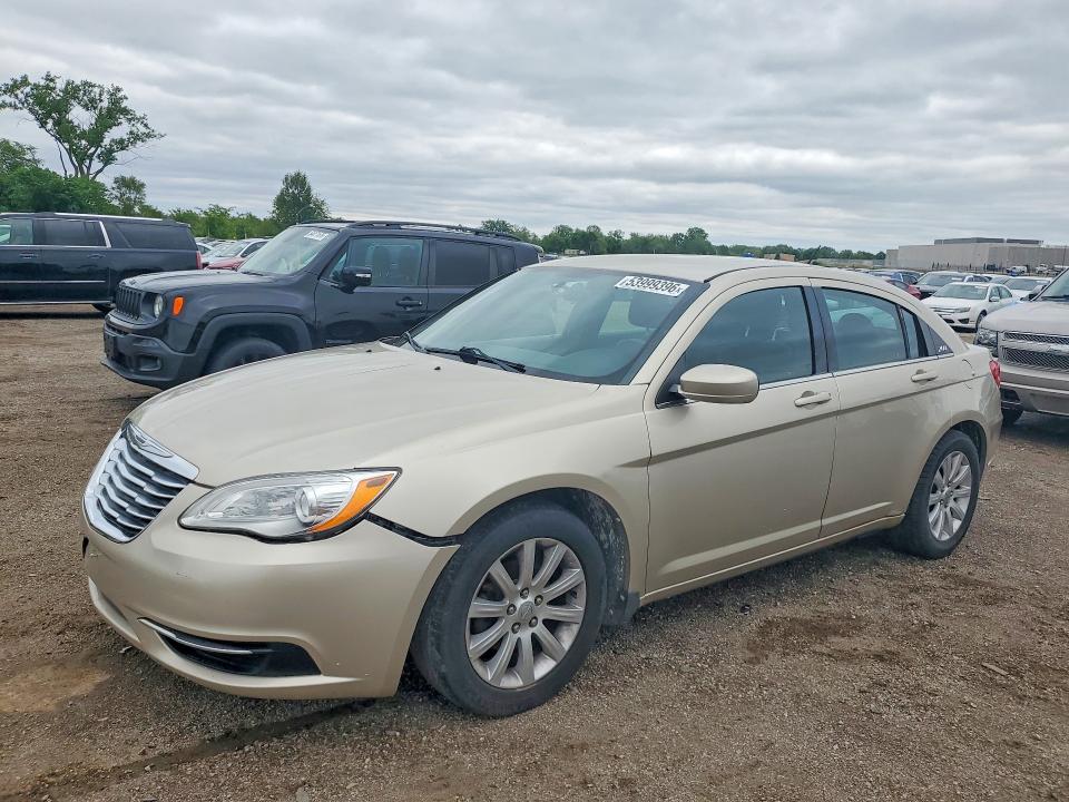 53999396 :رقم المزاد ، 1C3CCBBG3DN731643 vin ، 2013 Chrysler 200 مزاد بيع
