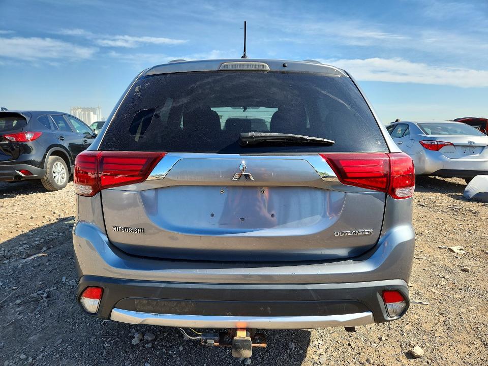 2016 Mitsubishi Outlander მანქანა იყიდება აუქციონზე, vin: JA4AZ3A37GZ018838, აუქციონის ნომერი: 53669496