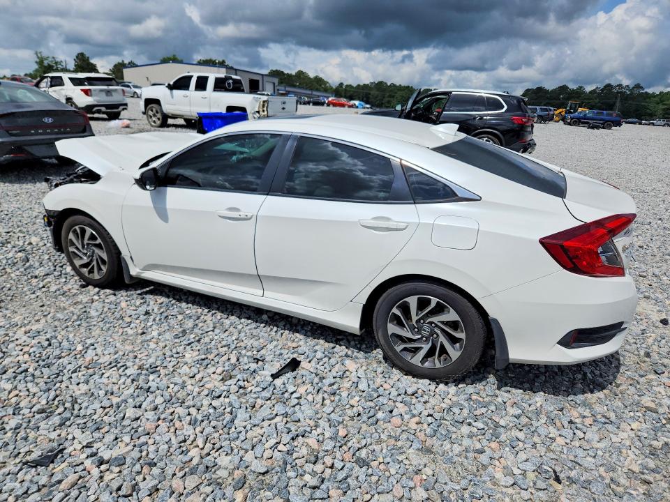 55216526 :رقم المزاد ، 19XFC2F72JE010961 vin ، 2018 Honda Civic مزاد بيع