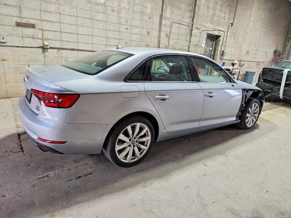 Продажа на аукционе авто 2017 Audi A4, vin: WAUANAF43HN002777, номер лота: 54697506